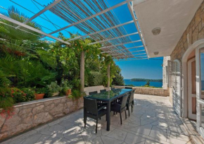  Holiday Home Ivanino  Дубровник